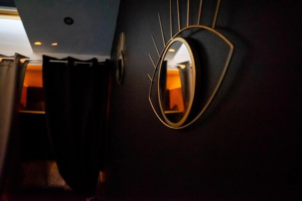 Love Suites & Spa "Le Loft" Avec Jacuzzi Privatif Médis エクステリア 写真