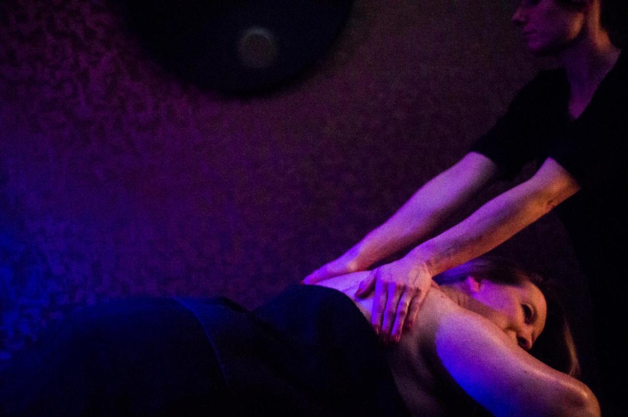 Love Suites & Spa "Le Loft" Avec Jacuzzi Privatif Médis エクステリア 写真
