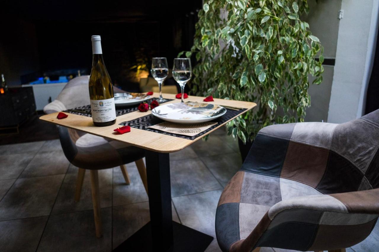 Love Suites & Spa "Le Loft" Avec Jacuzzi Privatif Médis エクステリア 写真