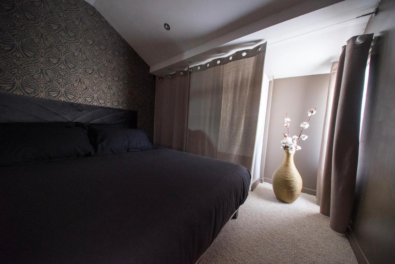 Love Suites & Spa "Le Loft" Avec Jacuzzi Privatif Médis エクステリア 写真
